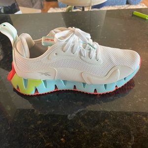 Reebok Zigzags Like New!